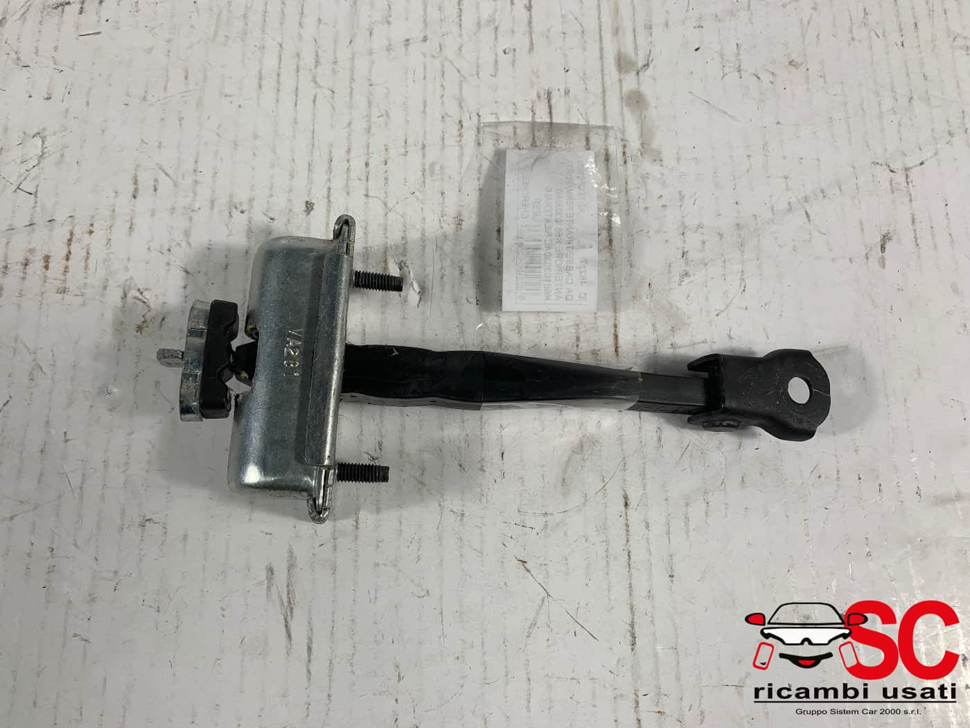 TIRANTE FERMO PORTA ANT. DX JEEP Cherokee 6° Serie K68103030AD (13>)