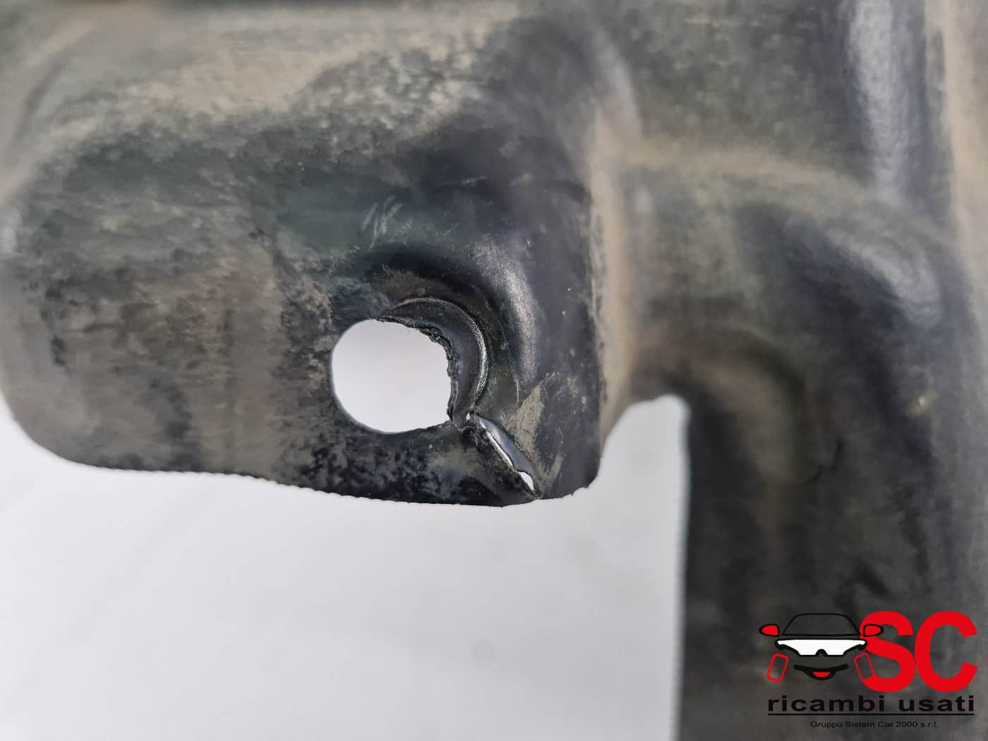 PASSARUOTA POST DX JEEP Cherokee 6° Serie 68287924AD (13>)