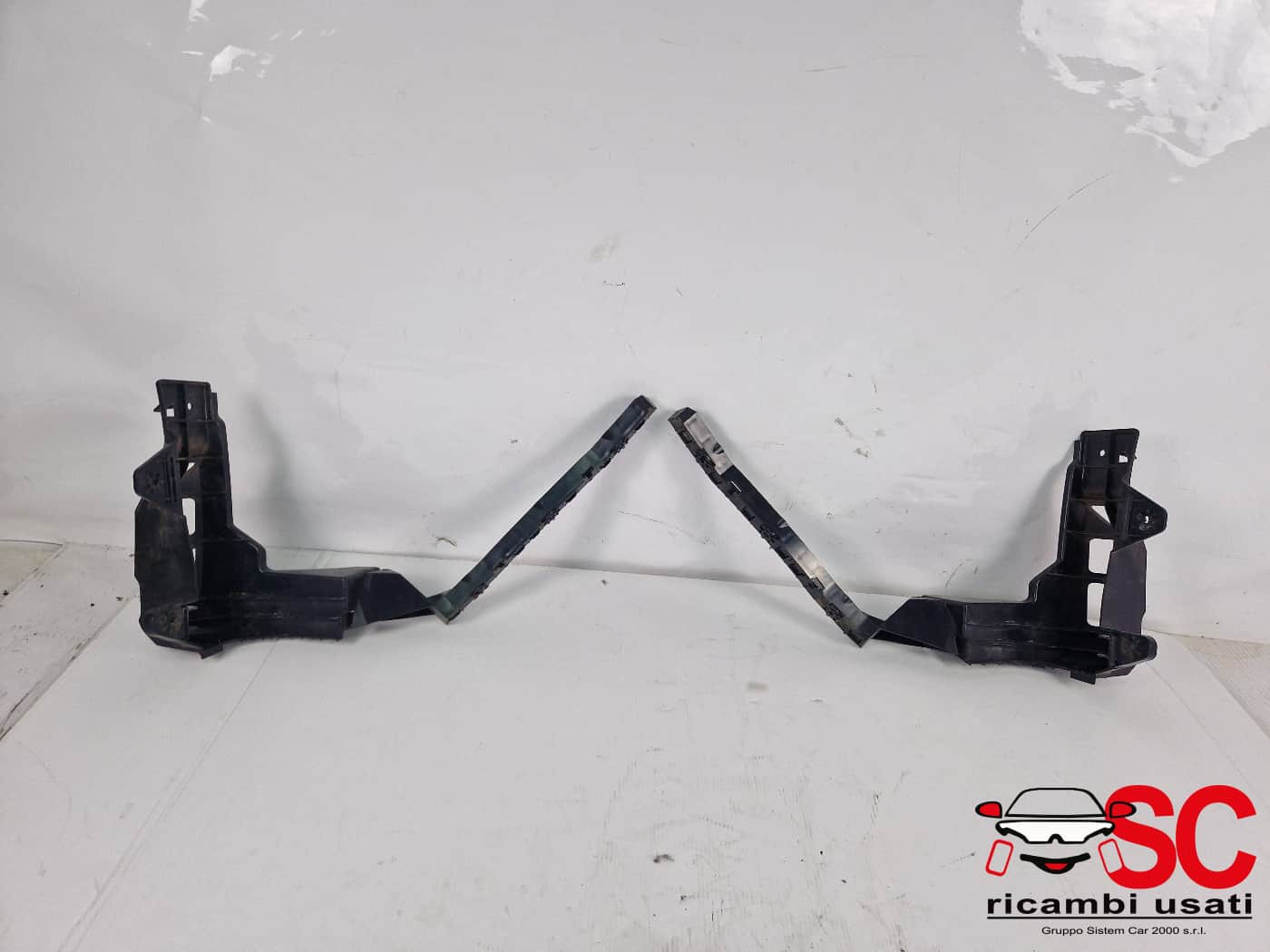 SUPPORTI PARAURTI POSTERIORE JEEP Cherokee 6° Serie 68287861AA (13>)