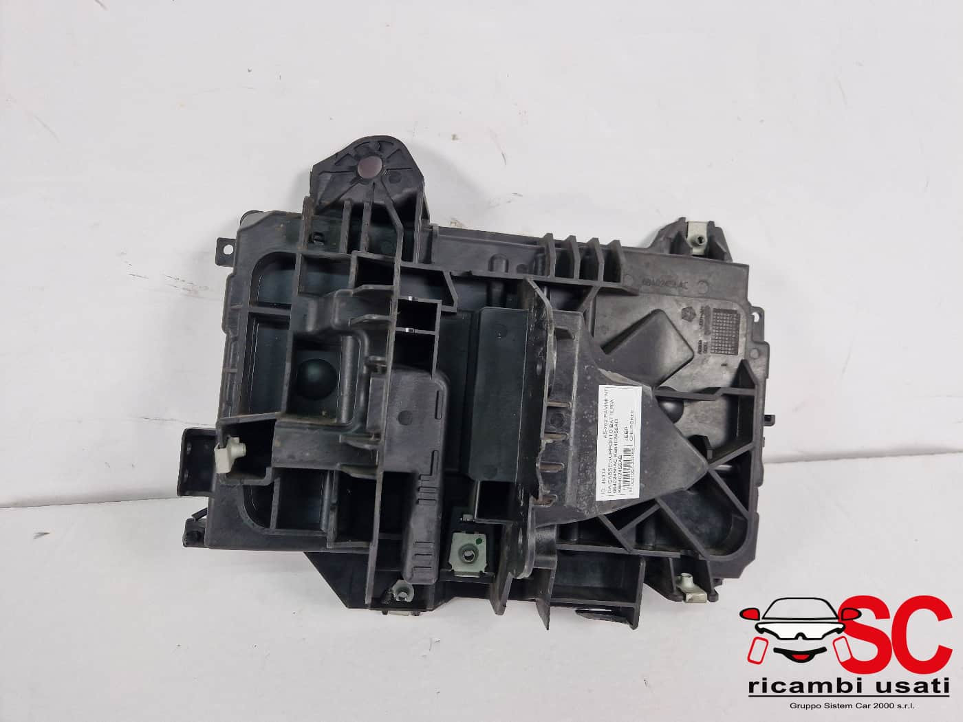 68402456AC 68402456AC ALLOGGIO BATTERIA JEEP Cherokee 6° Serie diesel