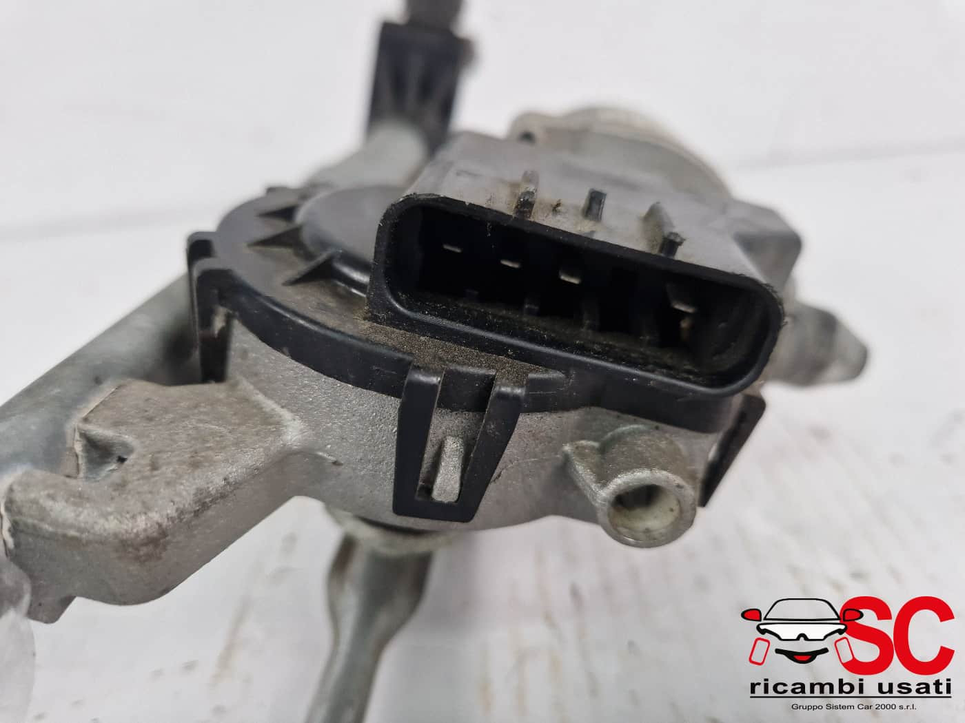 MOTORINO TERGICRISTALLO ANTERIORE ABARTH 595 Serie 52032581 (12>19)