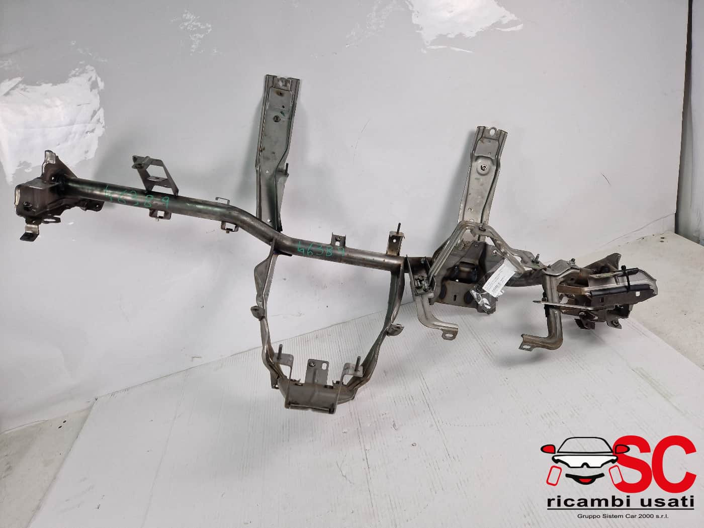 TRAVERSA SOTTOCRUSCOTTO ABARTH 595 Serie 52009331 (12>19)