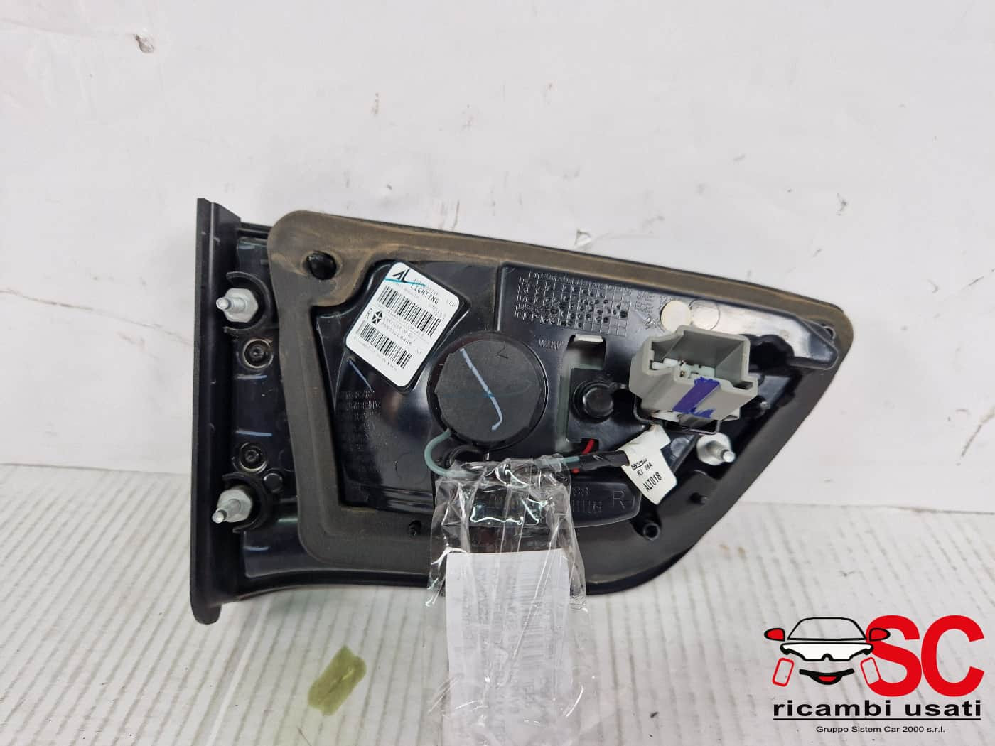 STOP FANALE POSTERIORE DESTRO JEEP Compass Serie P55112684AB (16>)