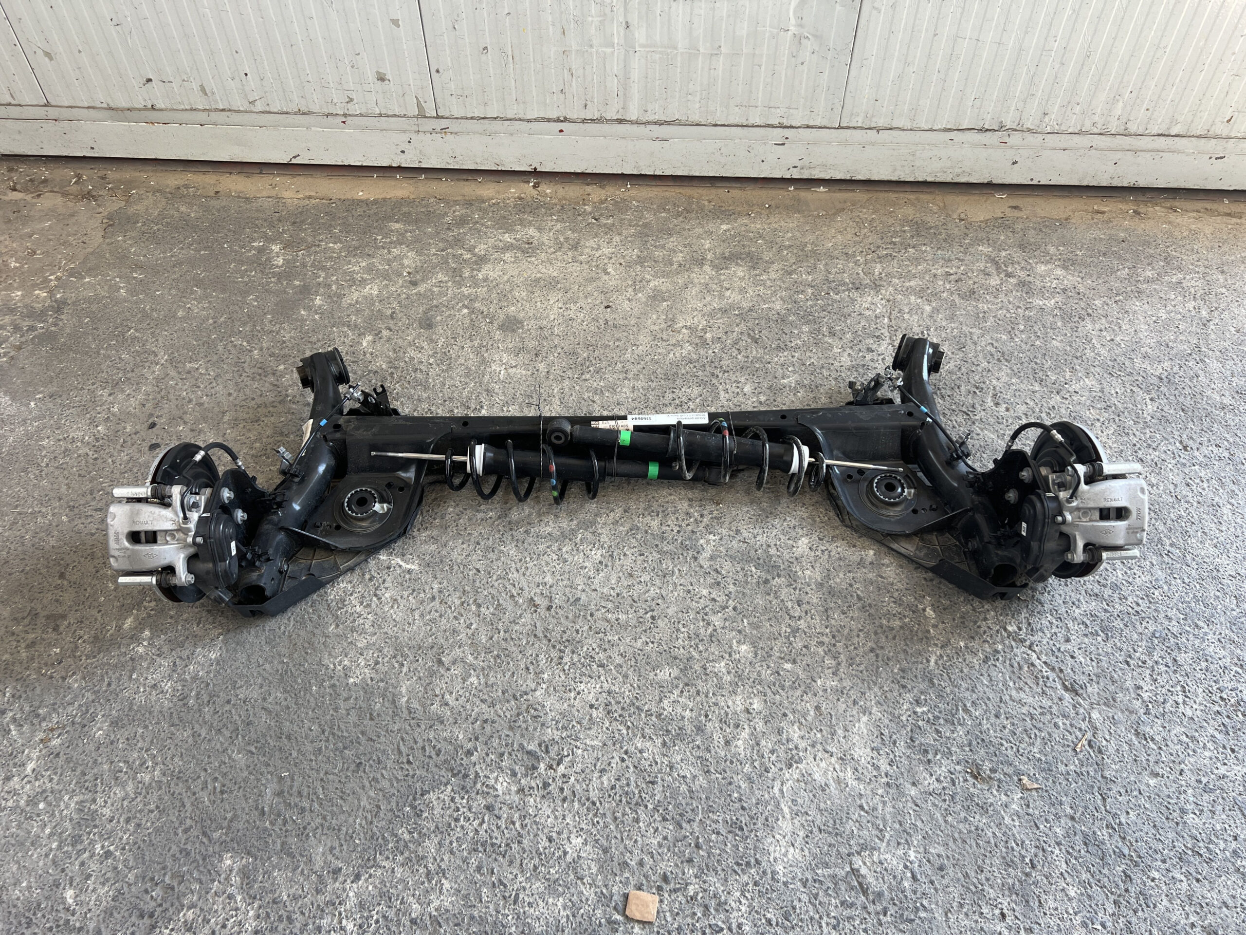 ASSALE POSTERIORE RENAULT CLIO Serie V 555016099R Hybrid (19>)