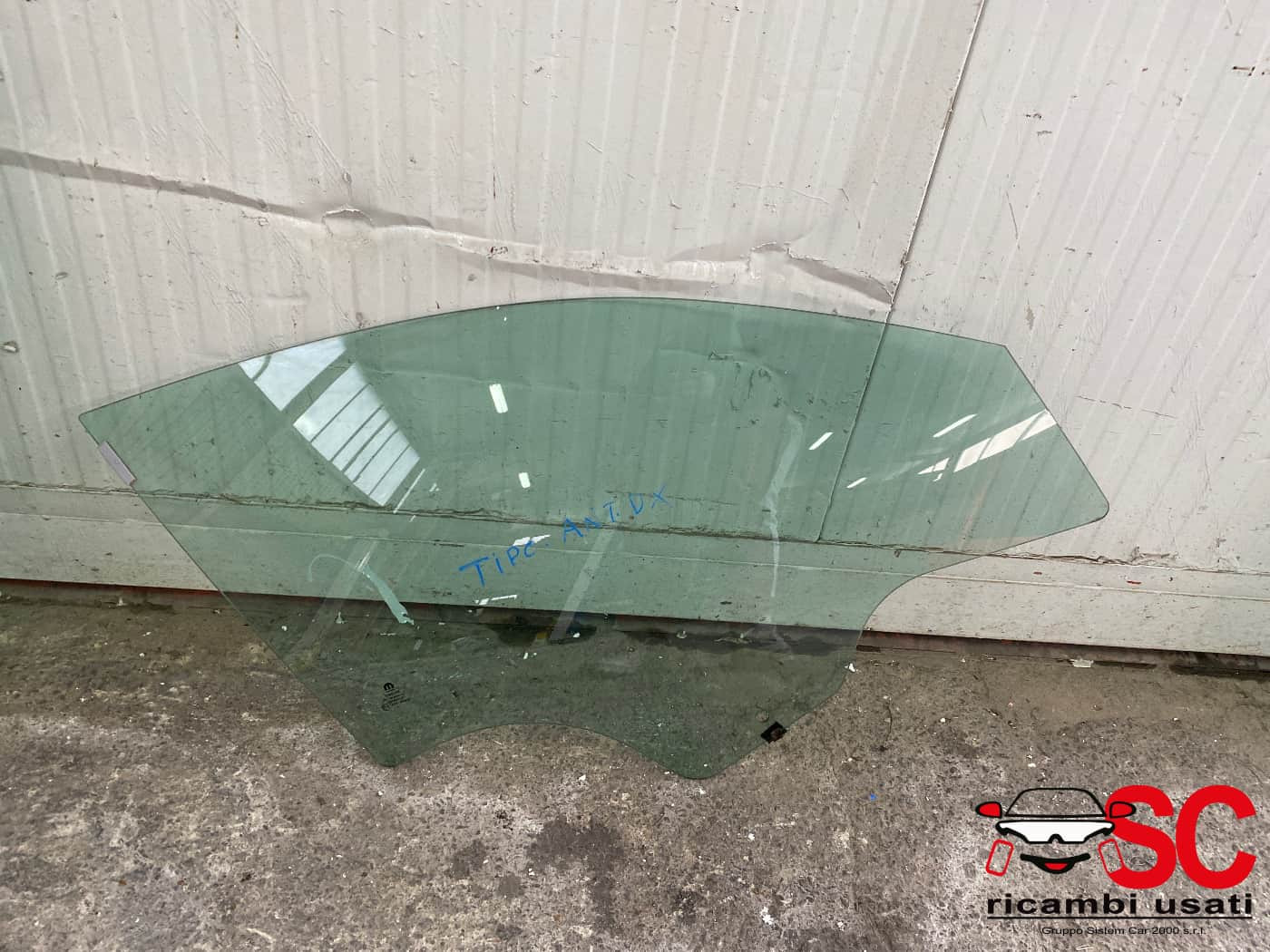 VETRO SCENDENTE ANTERIORE DESTRO FIAT Tipo Serie (357) Berlina (16>20)