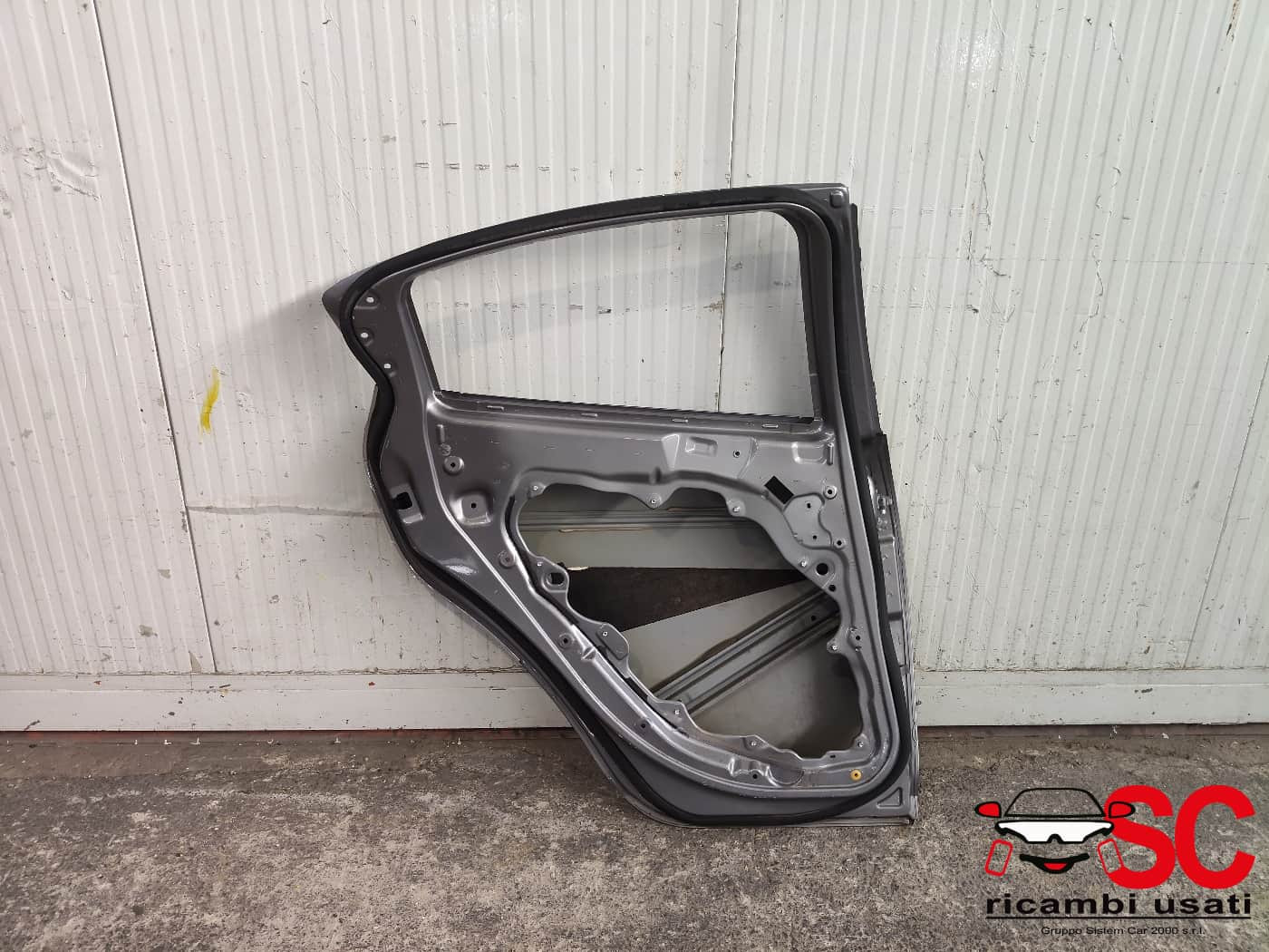 PORTIERA POSTERIORE SINISTRA ALFA ROMEO Giulietta Serie (940_) 50509299 (13>)