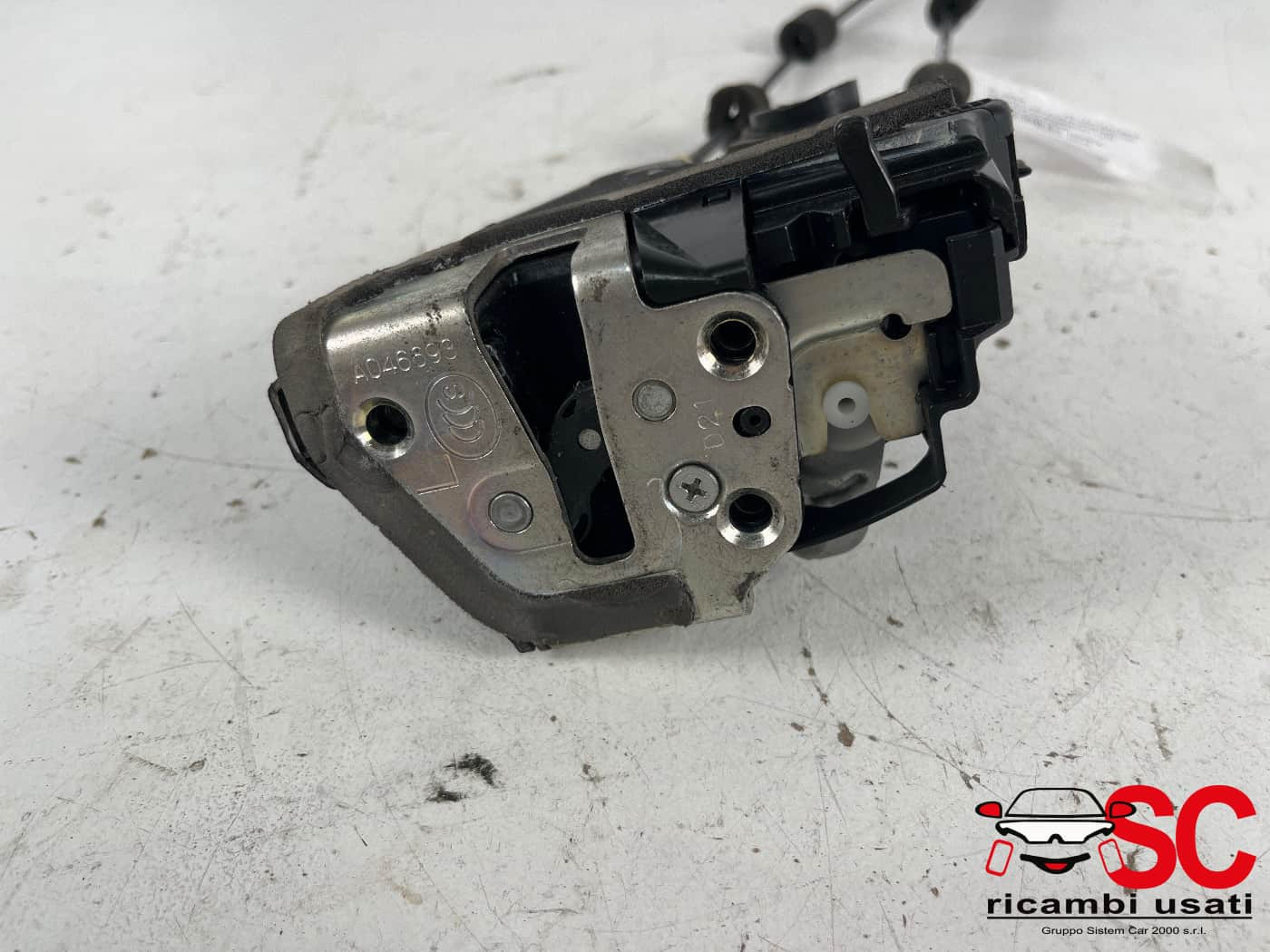 SERRATURA POSTERIORE SINISTRA TOYOTA Rav4 5° Serie 6906042021 (09>12)