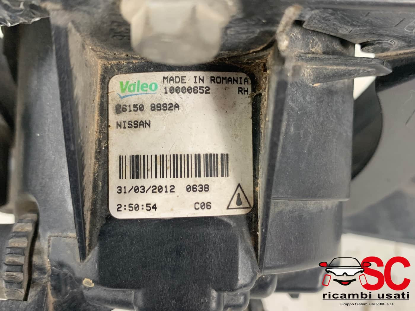 FENDINEBBIA ANTERIORE NISSAN Qashqai 2° Serie 261508992A (10>13)