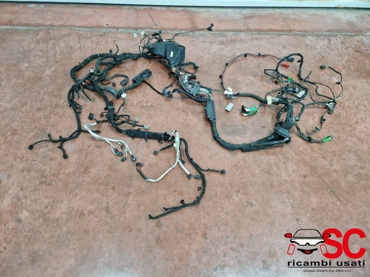 GJ3214290Z GJ3214290Z CABLAGGIO VANO MOTORE LAND ROVER Range Rover Evoque 1° Serie diesel