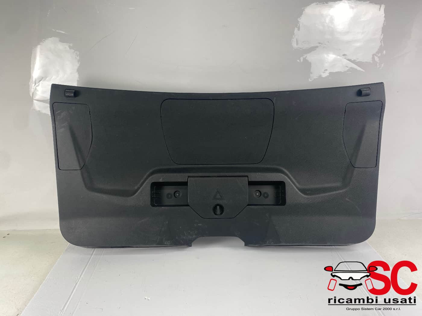 RIVESTIMENTO PLASTICA INTERNO PORTELLONE POST PEUGEOT 3008 Serie 98357282ZD (16>23)