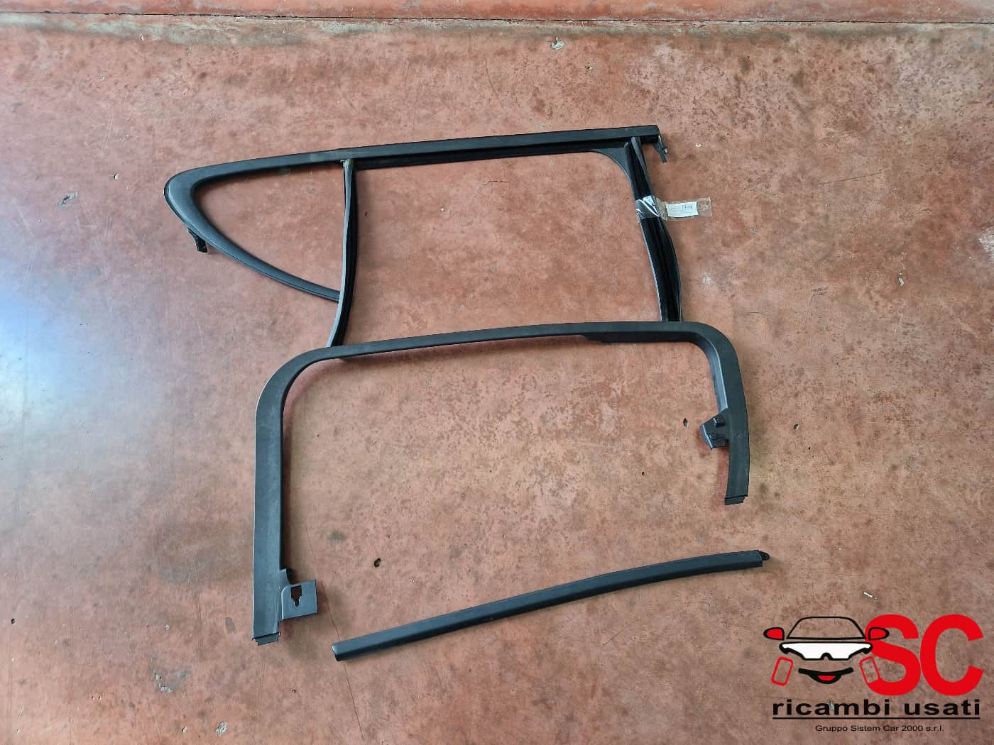 GUARNIZIONE PORTIERA POSTERIORE DESTRA ALFA ROMEO Tonale Serie (22>)