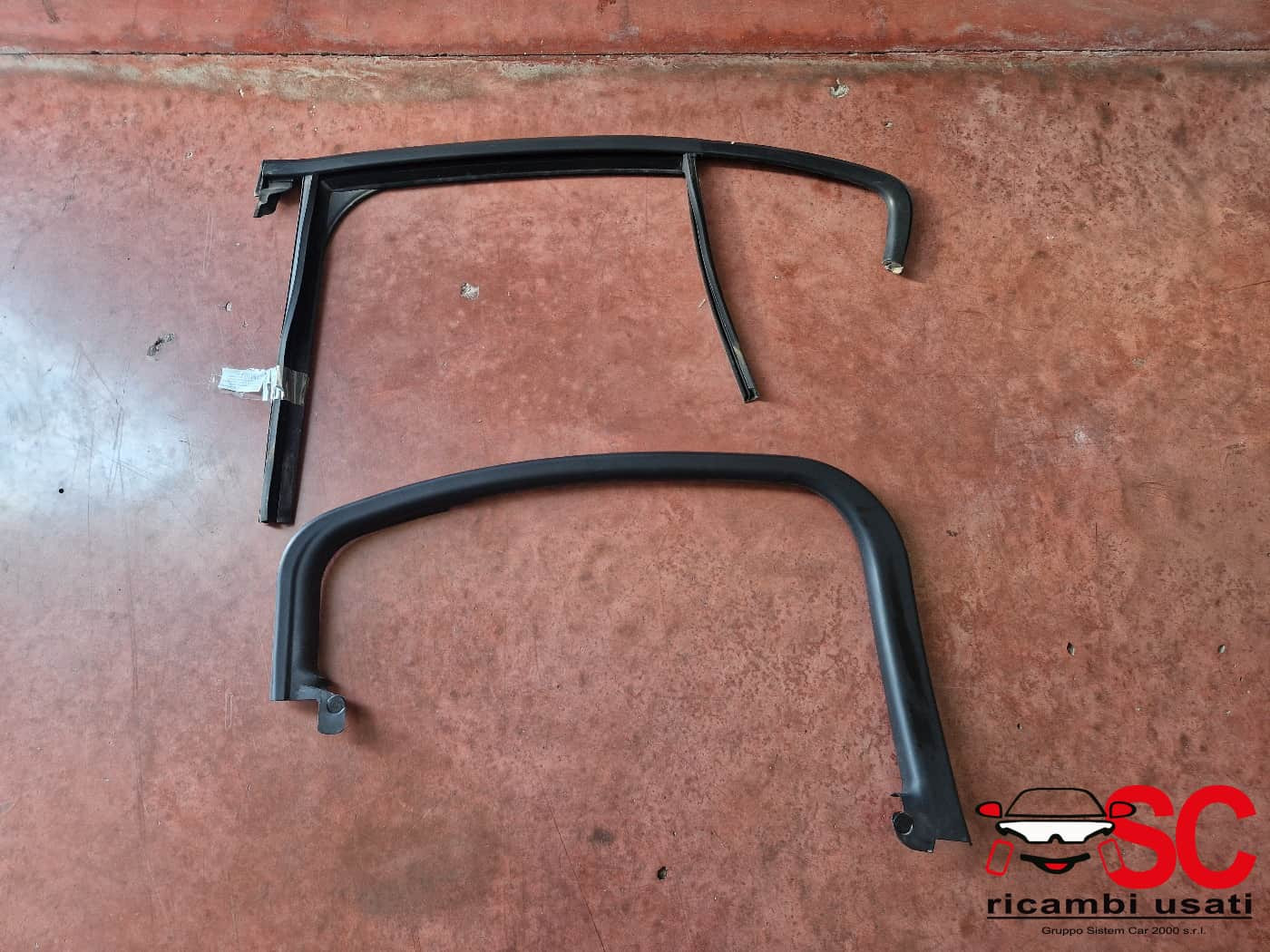 GUARNIZIONE PORTIERA POSTERIORE SINISTRA ALFA ROMEO Giulia Serie (952_) 50562017 (16>)