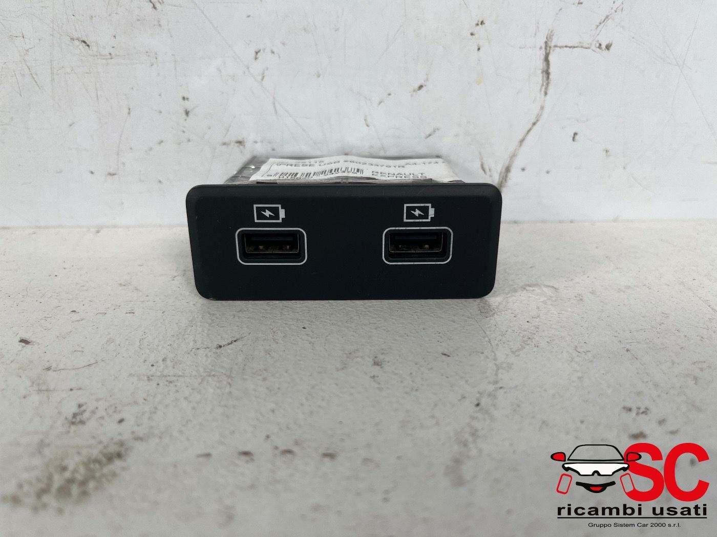 INTERFACCIA PRESA USB/INGRESSO AUX RENAULT Express Serie 280233791R (20>)