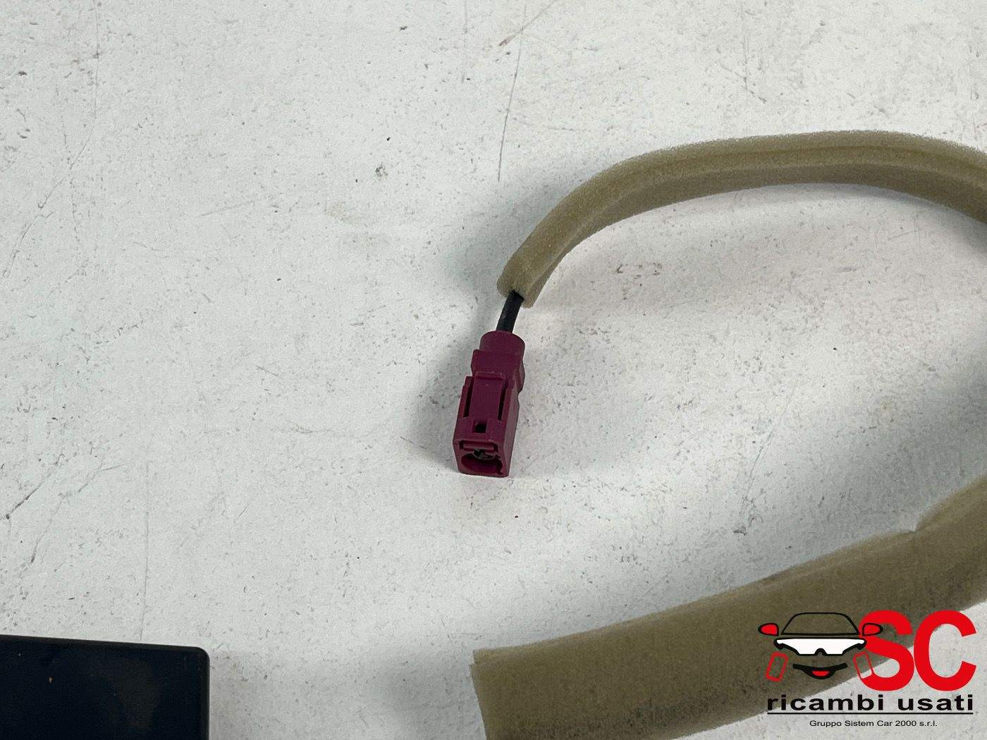 CENTRALINA ANTENNA RENAULT Express Serie 282120588R (20>)