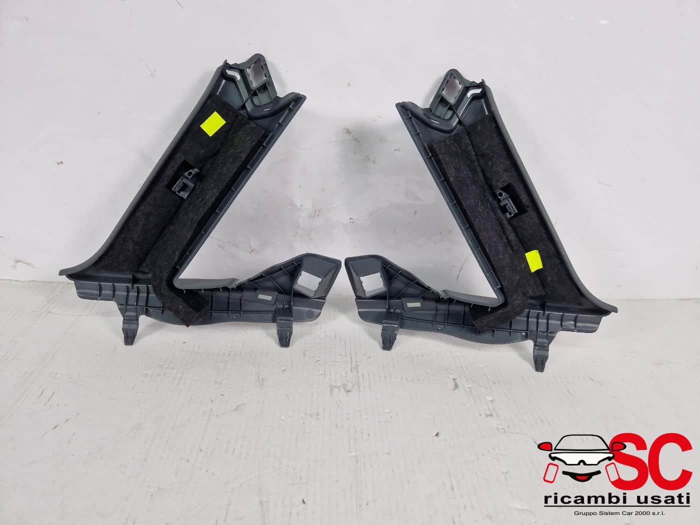 RIVESTIMENTO MONTANTE POSTERIORE SX E DX AUDI A3 Sportback (8YA) 8Y4867288A (19>)