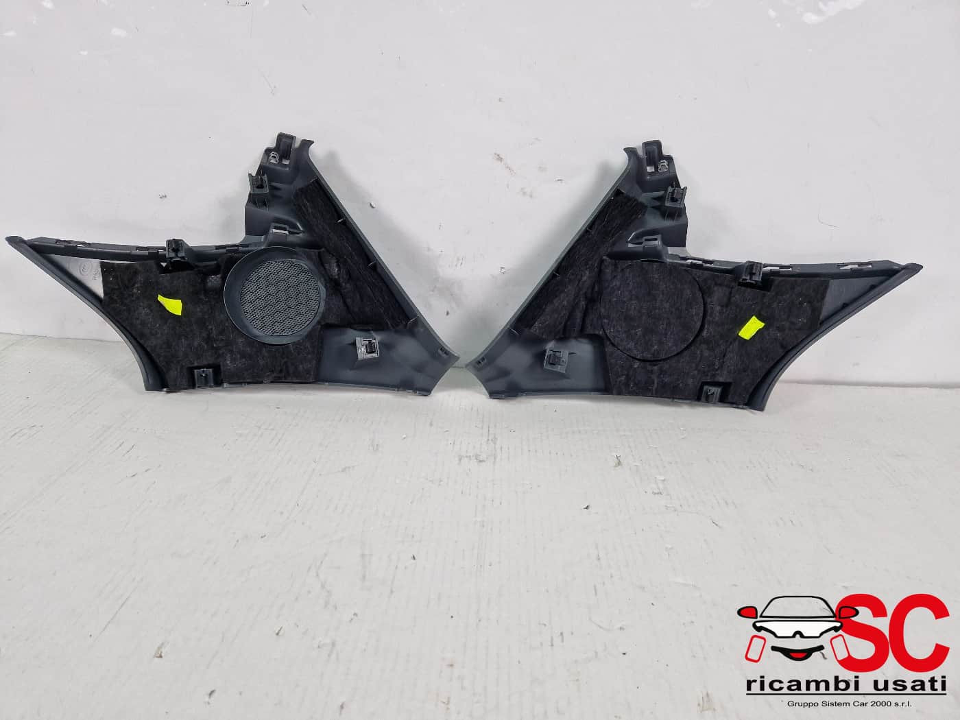 RIVESTIMENTO MONTANTE POSTERIORE SX E DX AUDI A3 Sportback (8YA) 8Y4867246A (19>)