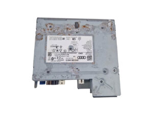 AUTORADIO AUDI A3 Sportback (8YA) 8Y0035043D (19>)