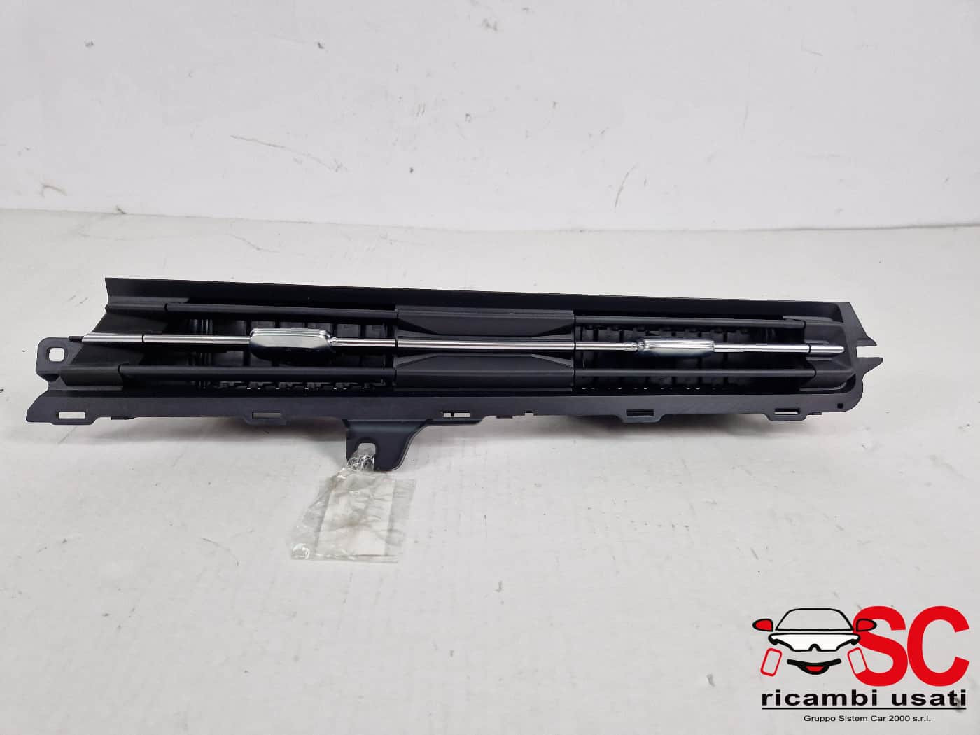 BOCCHETTA ARIA CENTRALE AUDI A3 Sportback (8YA) 8Y1820951A (19>)