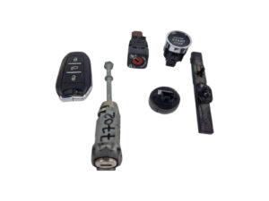 BLOCCHETTO ACCENSIONE CON CHIAVE PIU PEUGEOT 3008 Serie 9827205180 diesel (24>)