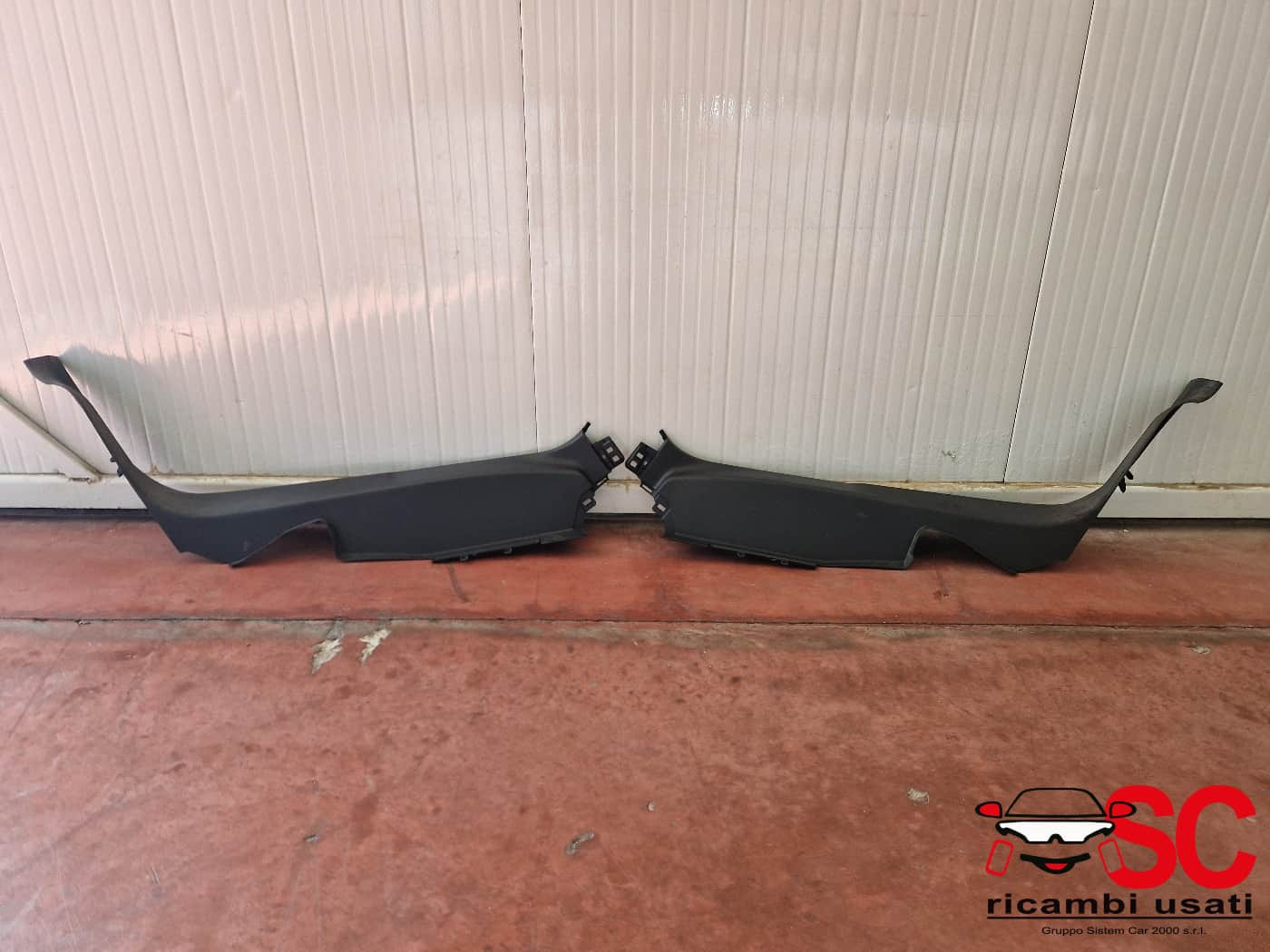RIVESTIMENTO MONTANTE POSTERIORE SX E DX PEUGEOT 3008 Serie (24>)