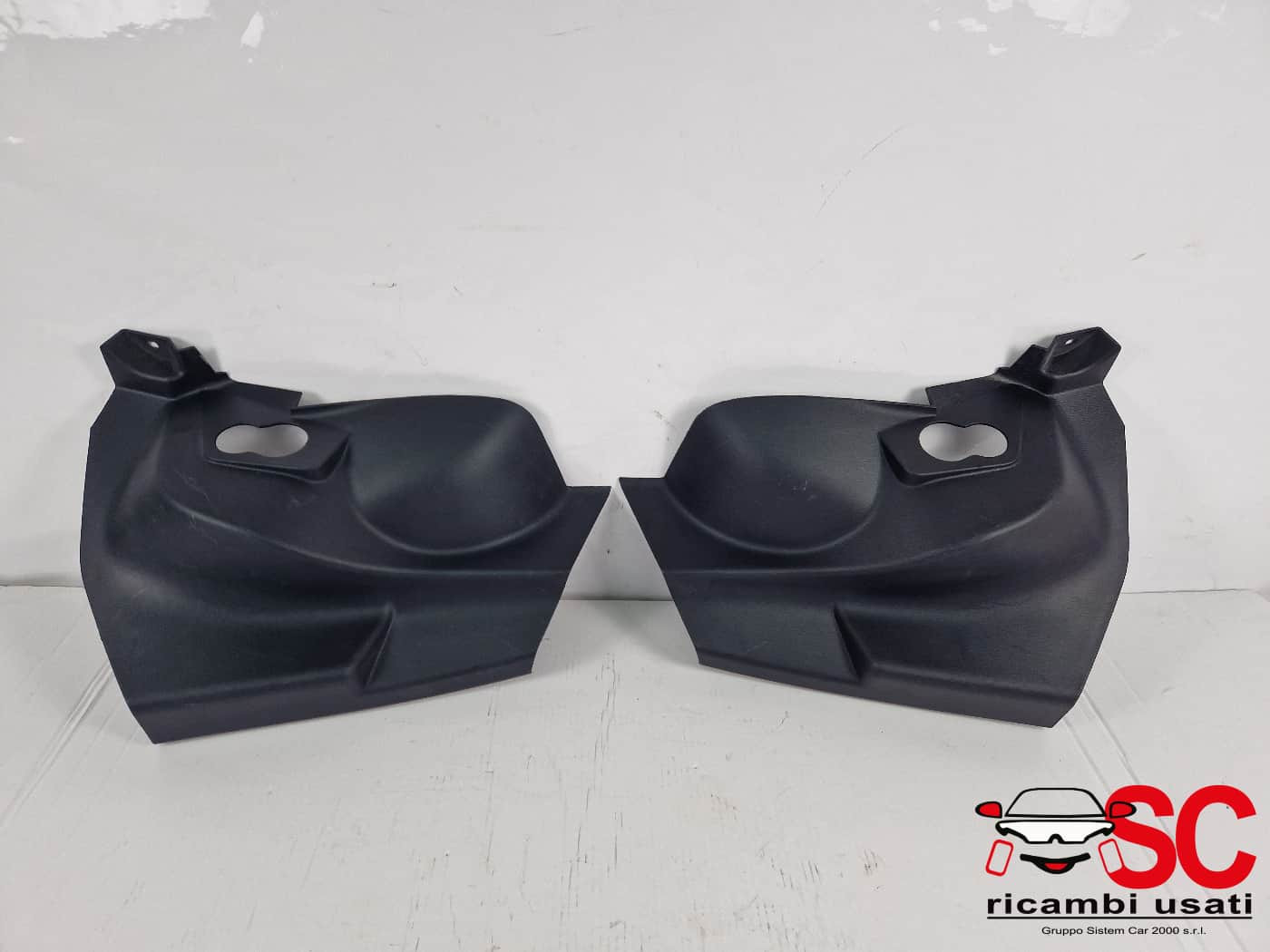 RIVESTIMENTO MONTANTE POSTERIORE SX E DX ALFA ROMEO Tonale Serie 156155606 (22>)