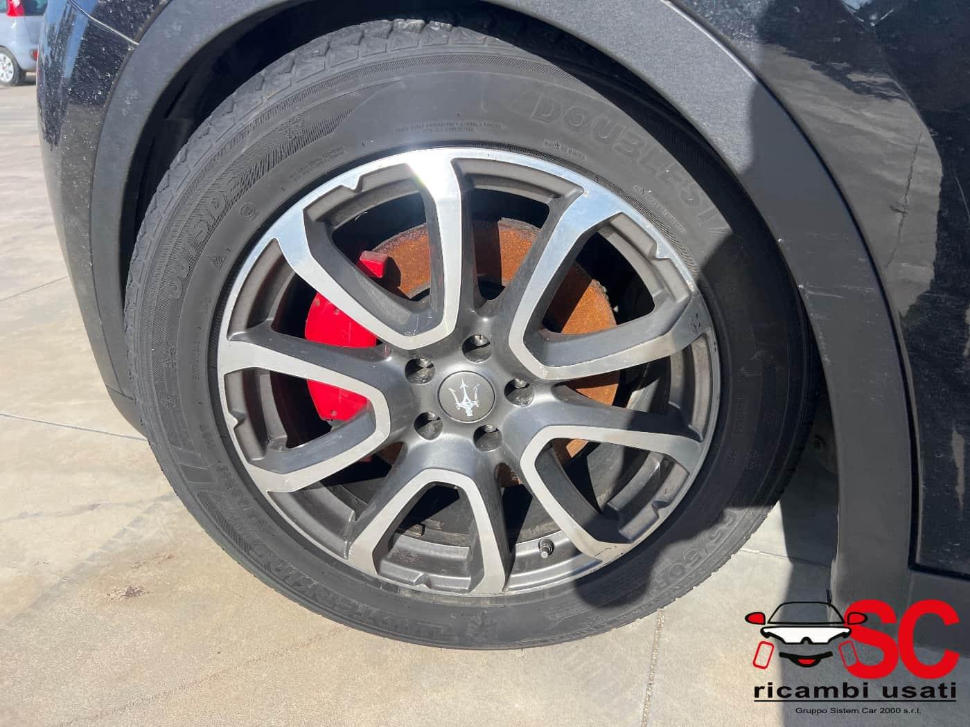 673009420 RICAMBI USATI AUTO MASERATI Levante Serie M16164D diesel 3.0