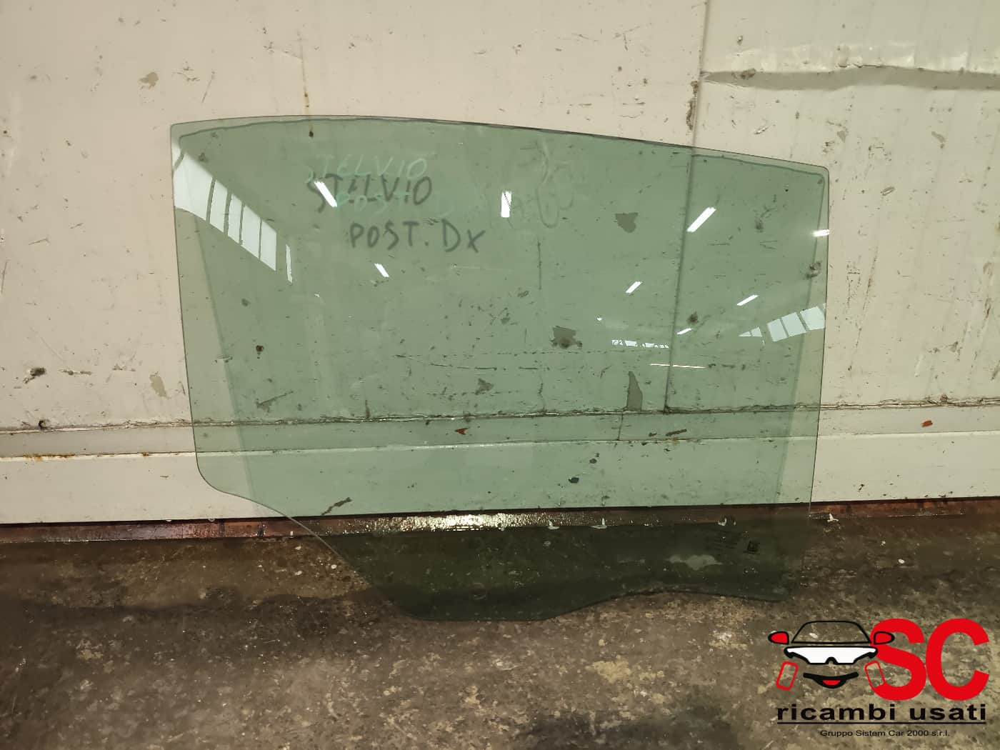 VETRO SCENDENTE POSTERIORE DESTRO ALFA ROMEO Stelvio Serie (949_) (16>)
