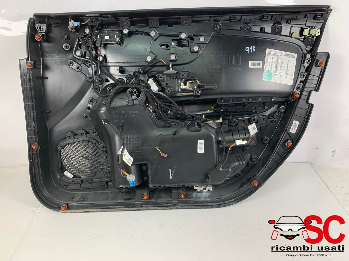 PANNELLO INTERNO PORTIERA ANT SX MERCEDES Classe A Serie (W177) A1777201902 (18>)