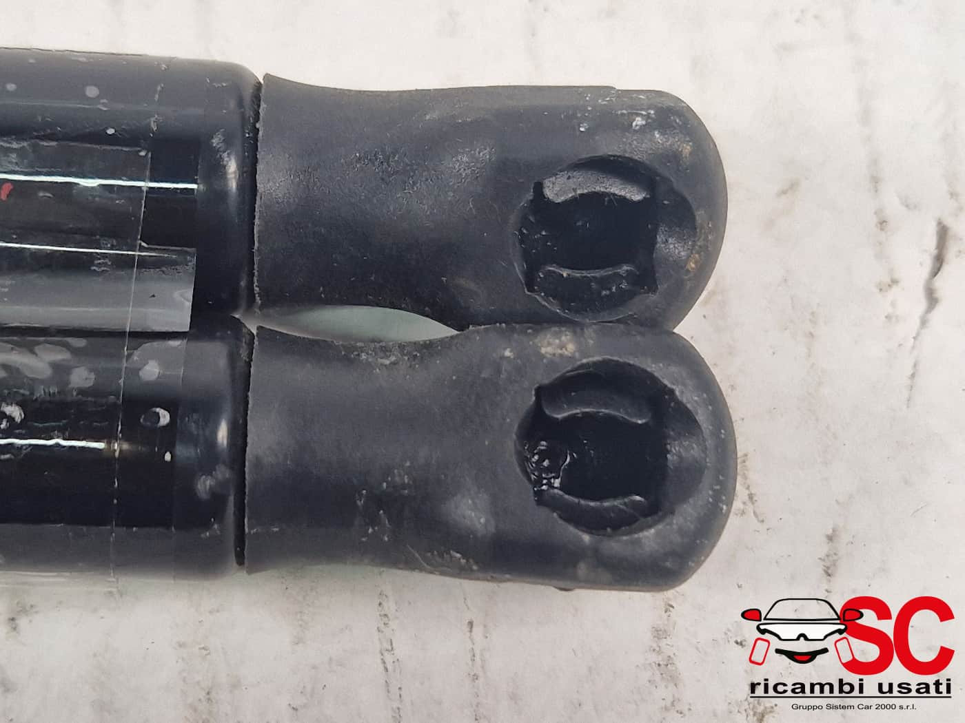 PISTONCINI COFANO POST. MG MG3 Serie 11206508 (24>)