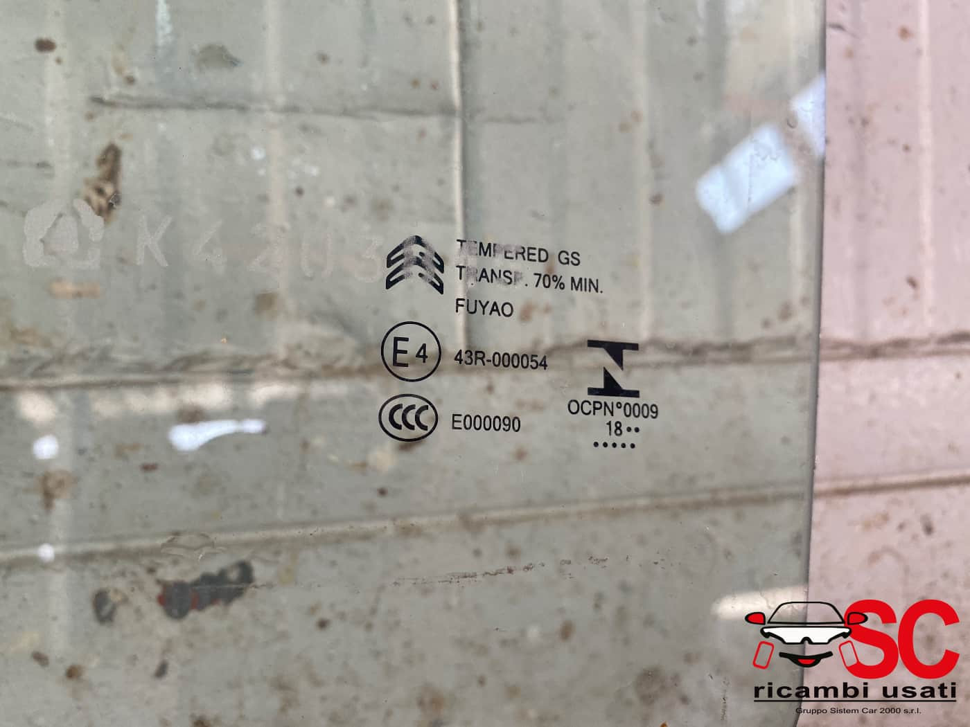 VETRO SCENDENTE POSTERIORE SINISTRO CITROEN C3 AirCross YQ00043480 (17>)