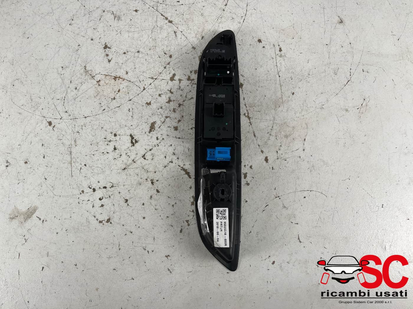 PULSANTIERA ANTERIORE SINISTRA OPEL Mokka X 95025518 (16>)