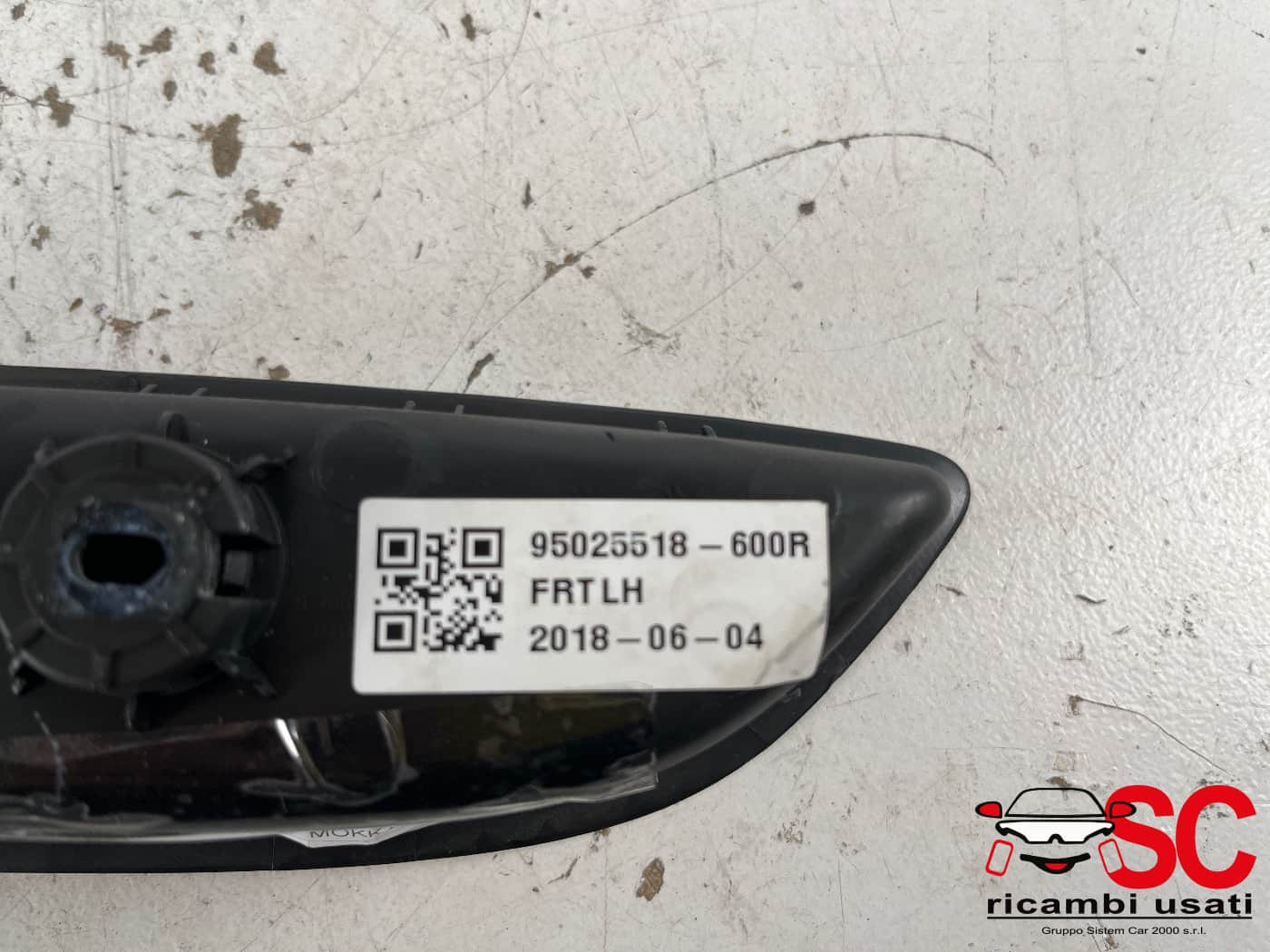 PULSANTIERA ANTERIORE SINISTRA OPEL Mokka X 95025518 (16>)