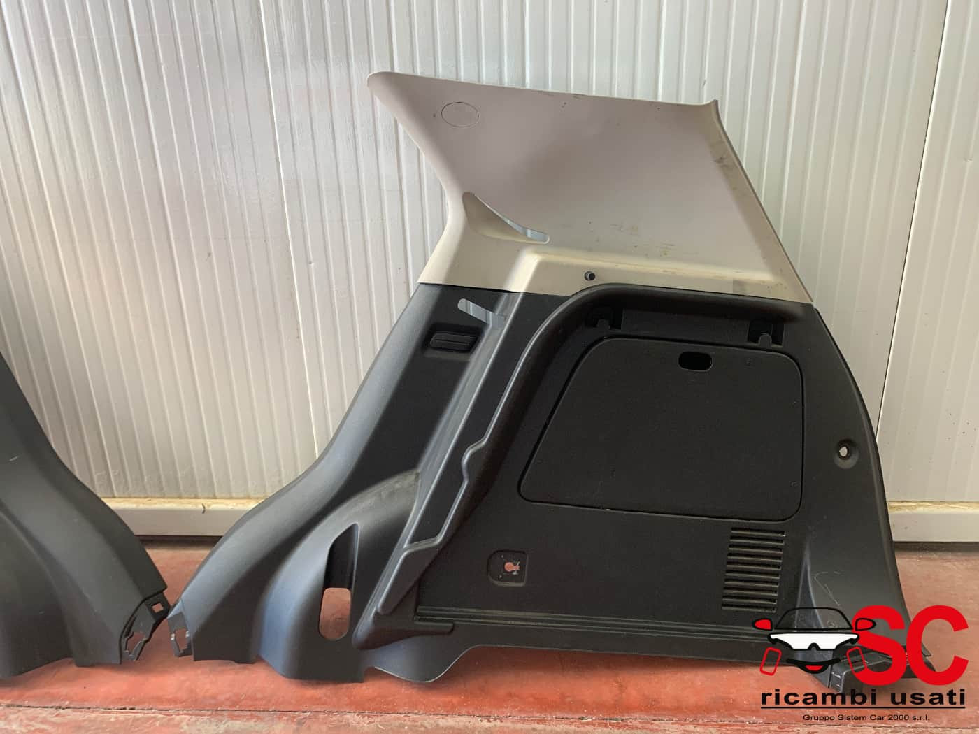 PANNELLO INTERNO BAGAGLIAIO OPEL Mokka X 95190819 (16>)