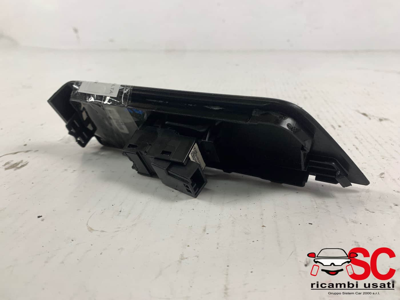 BJ3214717AB BJ3214717AB PULSANTE ALZAVETRO ANTERIORE DX LAND ROVER Range Rover Evoque 1° Serie diesel