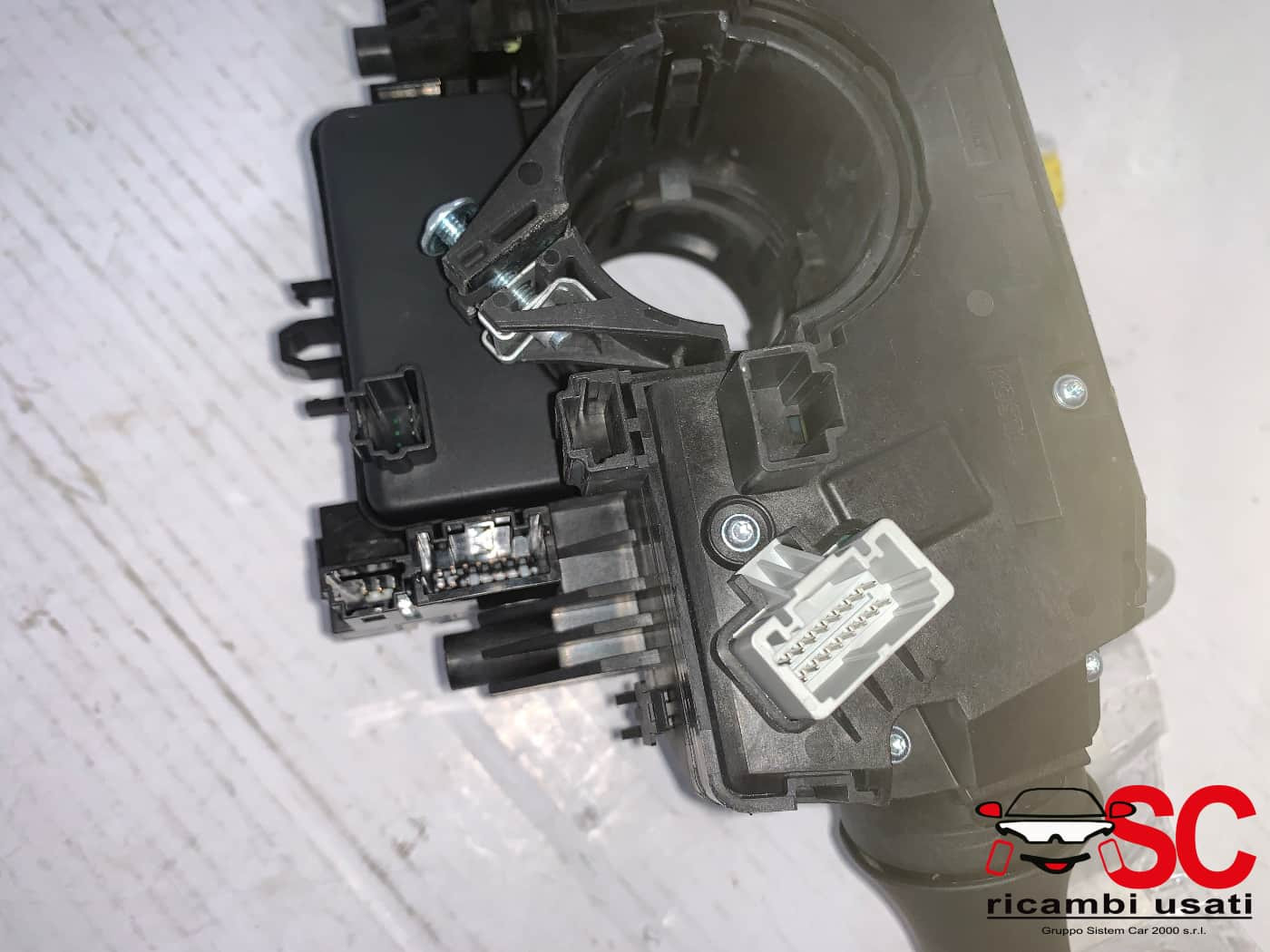 DEVIOLUCI RENAULT CLIO Serie V 255549585R (19>)