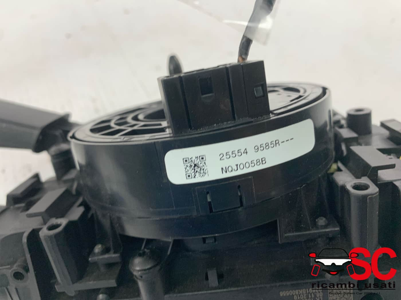 DEVIOLUCI RENAULT CLIO Serie V 255549585R (19>)