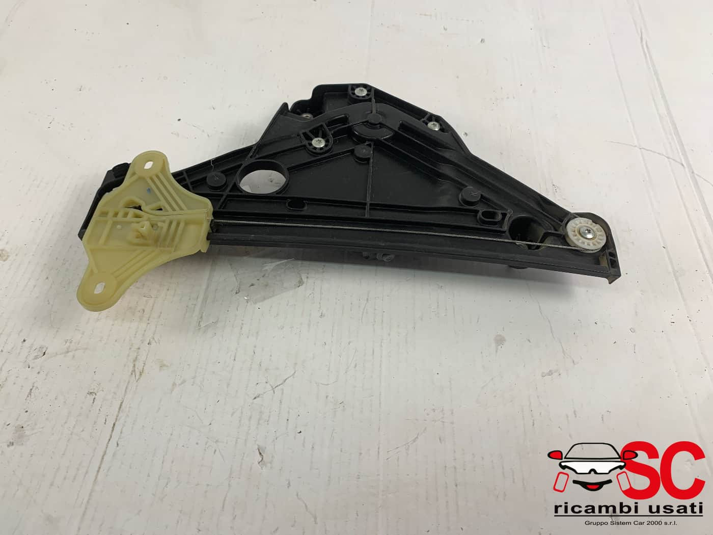 MOTORINO ALZAVETRO POSTERIORE DESTRA RENAULT CLIO Serie V 827209773R (19>)