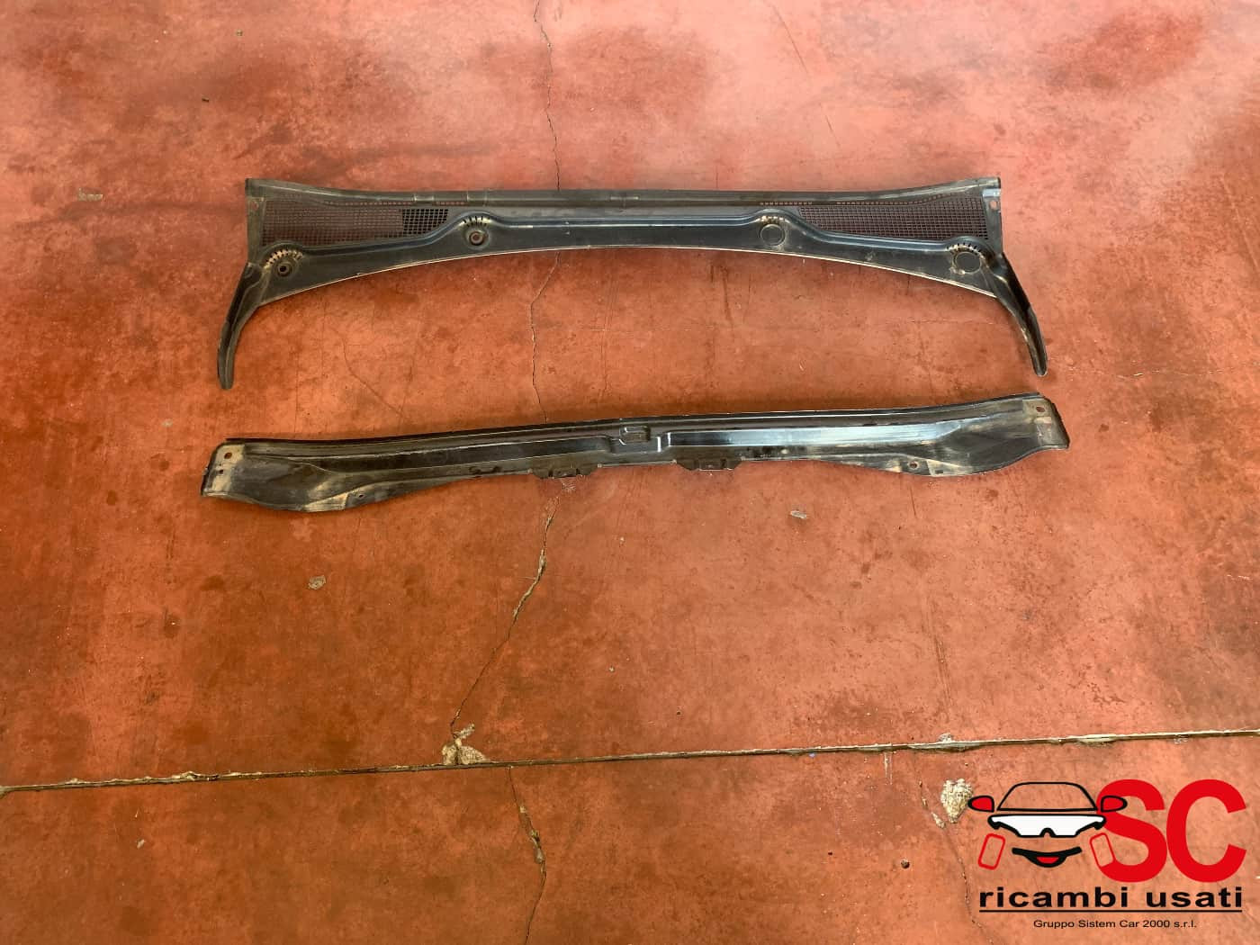 668118722R GRONDINA SOTTOPARABREZZA RENAULT CLIO Serie V benzina