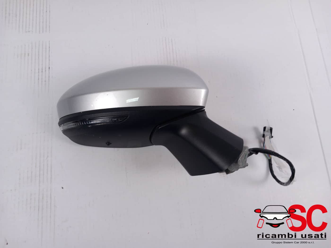 SPECCHIETTO RETROVISORE DESTRO RENAULT CLIO Serie V 963017280R (19>)