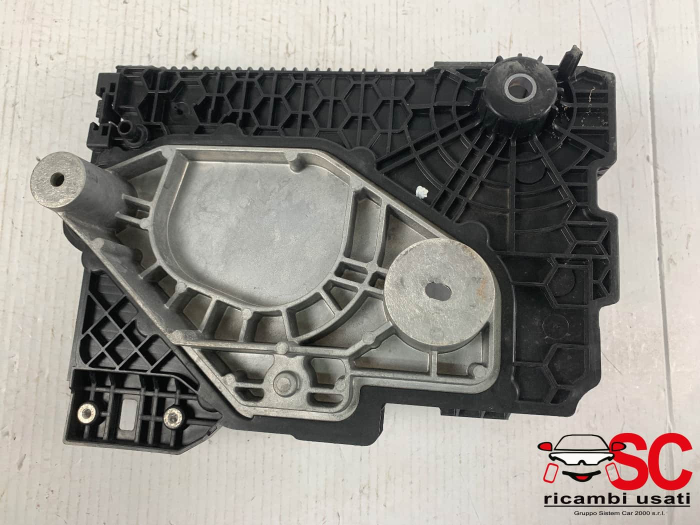 648947355R ALLOGGIO BATTERIA RENAULT CLIO Serie V benzina