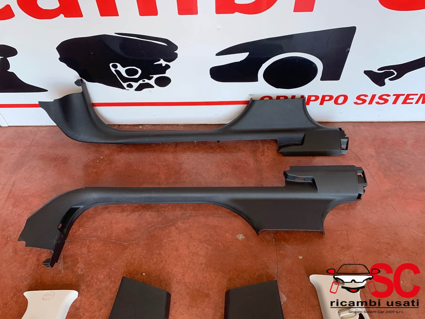 RIVESTIMENTO MONTANTE CENTRALE CITROEN C3 AirCross 39155659 (17>)