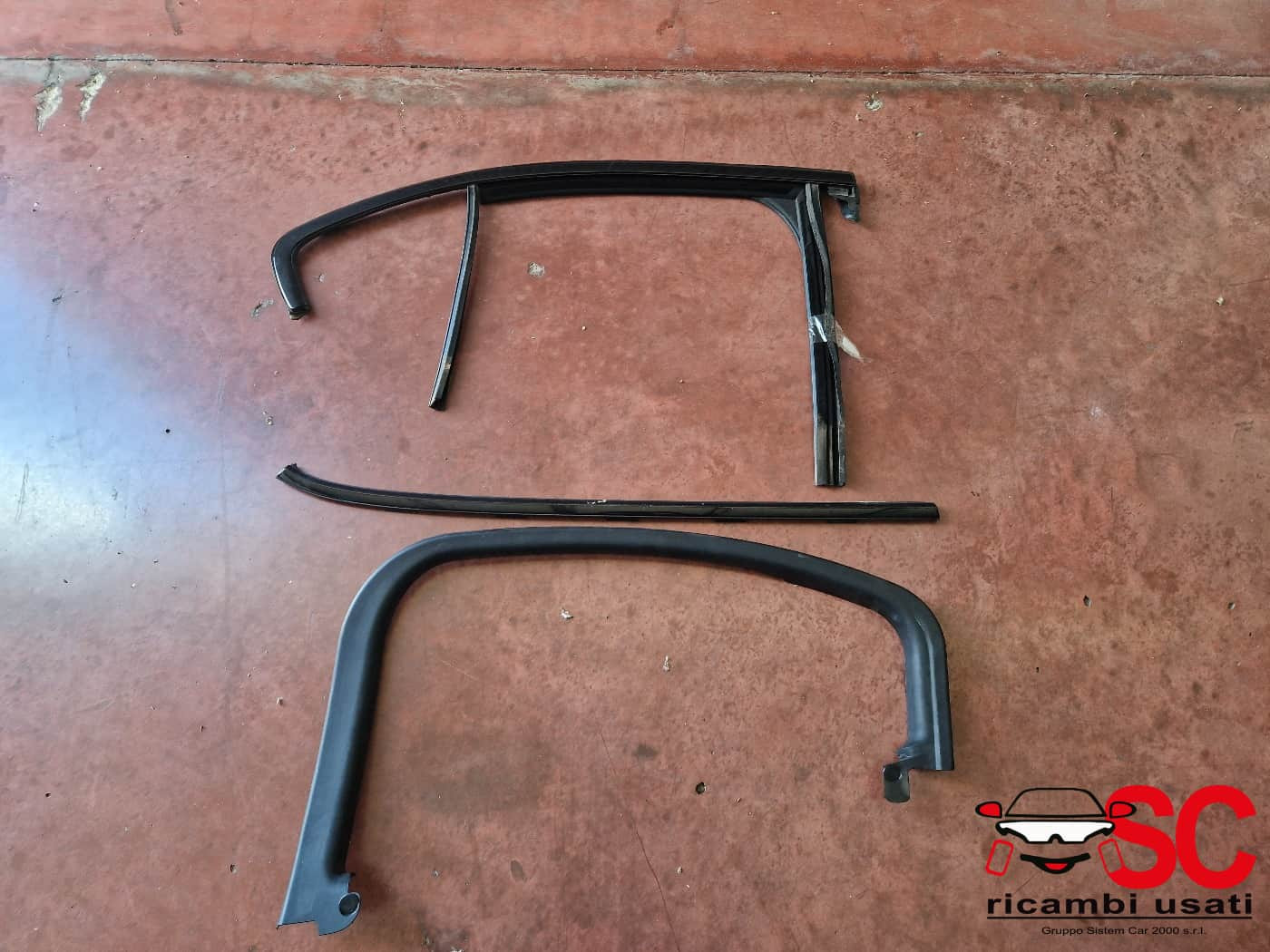 GUARNIZIONE PORTIERA POSTERIORE DESTRA ALFA ROMEO Giulia Serie (952_) (16>)