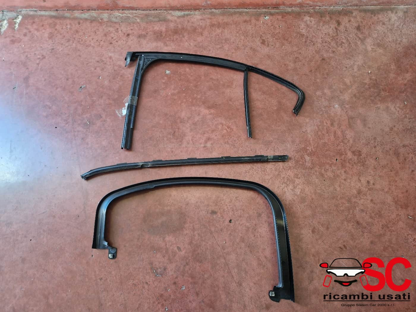 GUARNIZIONE PORTIERA POSTERIORE DESTRA ALFA ROMEO Giulia Serie (952_) (16>)