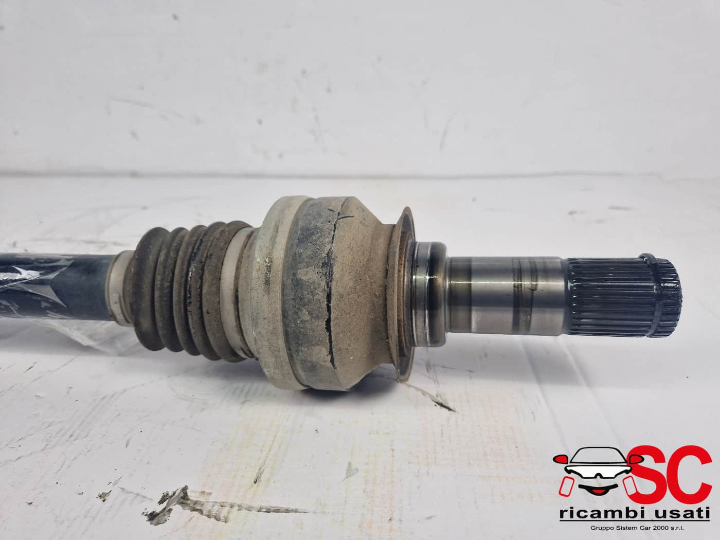 ALBERO DI TRASMISSIONE POSTERIORE ALFA ROMEO Giulia Serie (952_) 50535674 Diesel (16>)