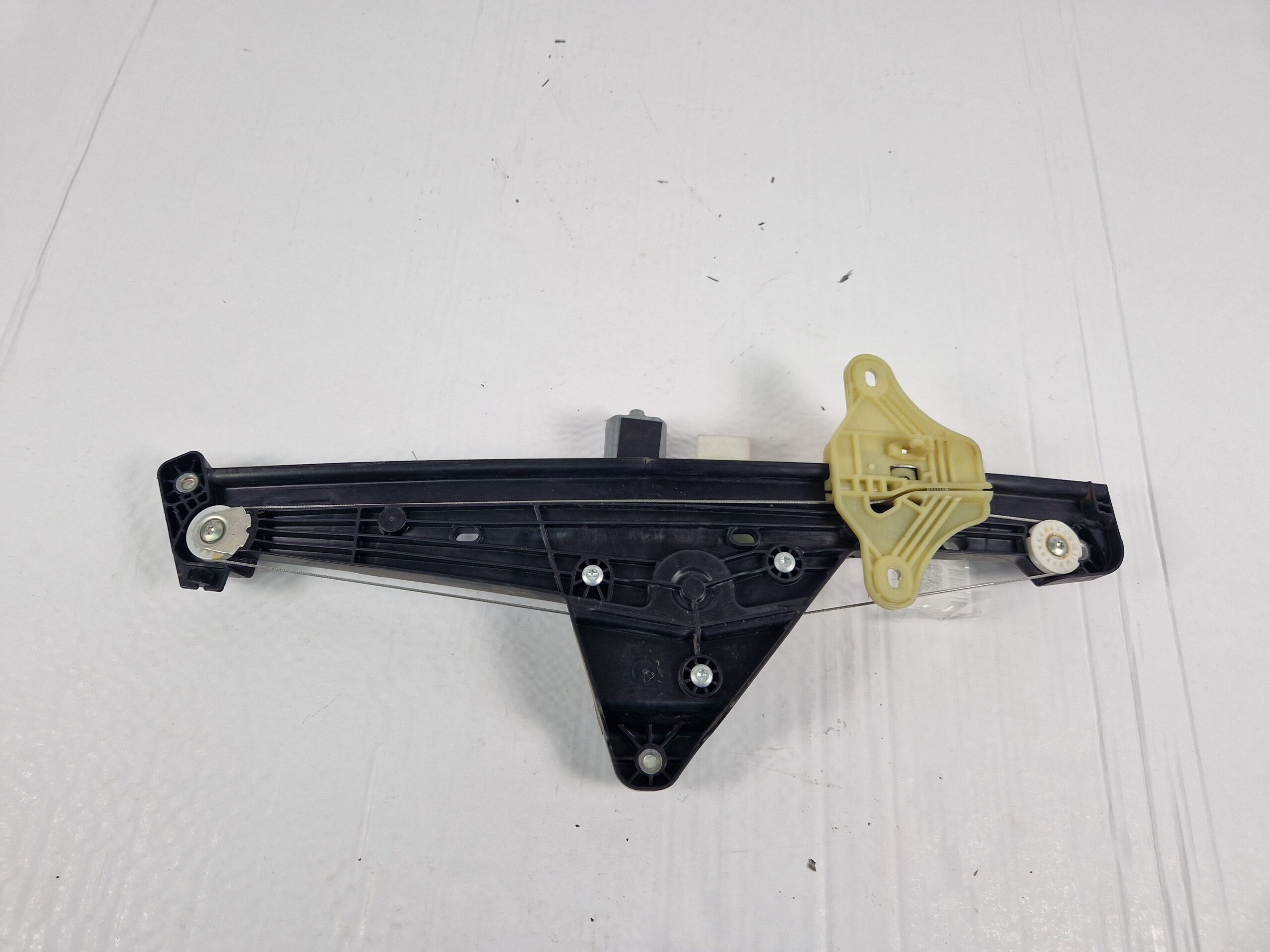 MOTORINO ALZAVETRO ANTERIORE SINISTRO RENAULT CLIO Serie V 807216723R H4M C6 (19>)
