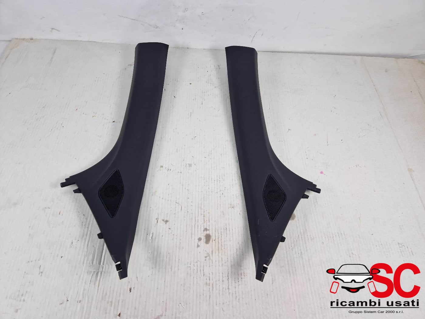 RIVESTIMENTO MONTANTE ANTERIORE SX E DX MG MG3 Serie 11202833PHD (24>)