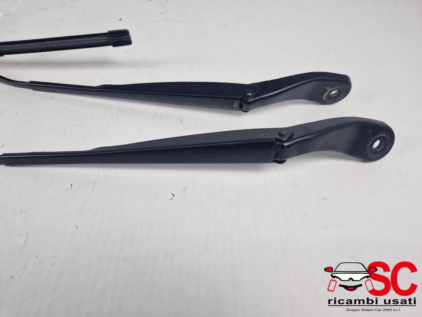 BRACCI TERGI ANT. DACIA Jogger Serie 288813326R (21>)