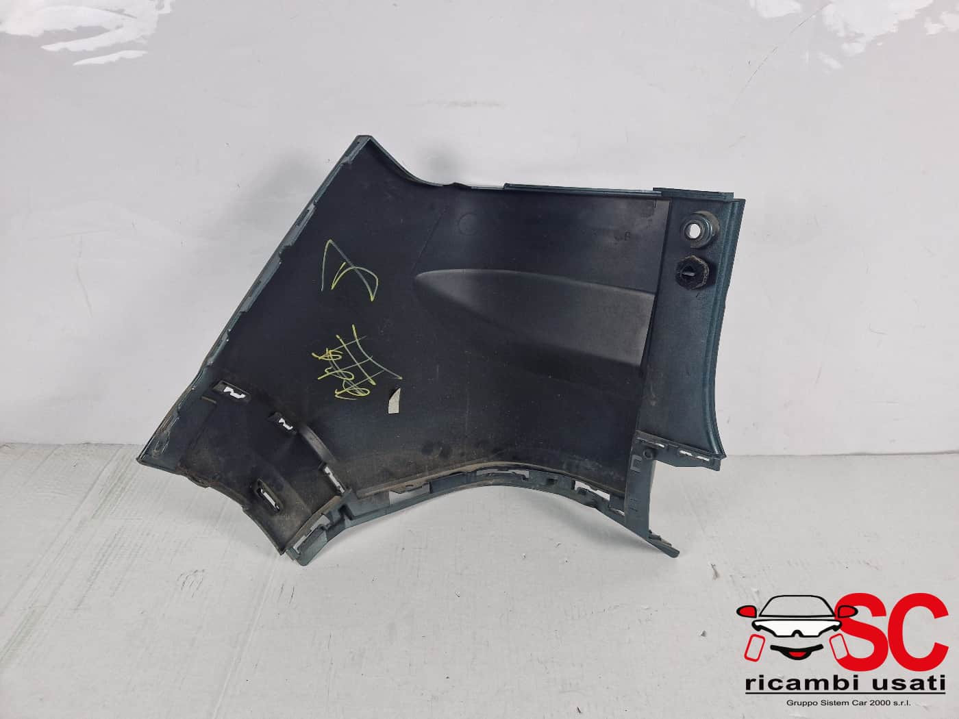 CANTONALE PARAURTI POST. DX DACIA Jogger Serie 850228373R (21>)