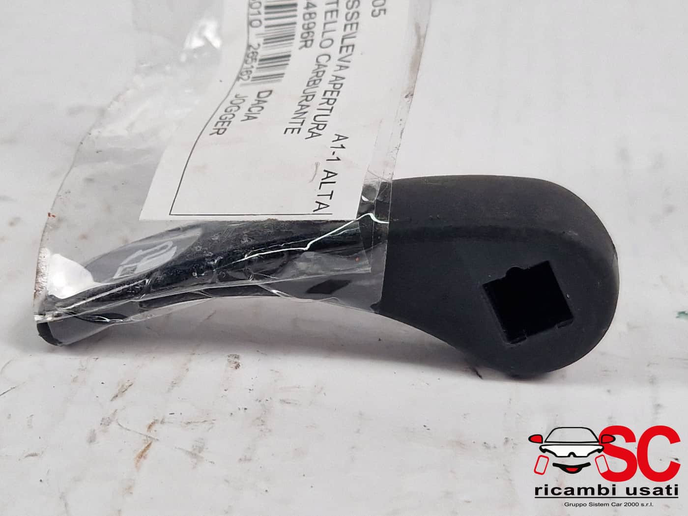 846104896R PULSANTE APERTURA SPORTELLINO CARBURANTE DACIA Jogger Serie benzina