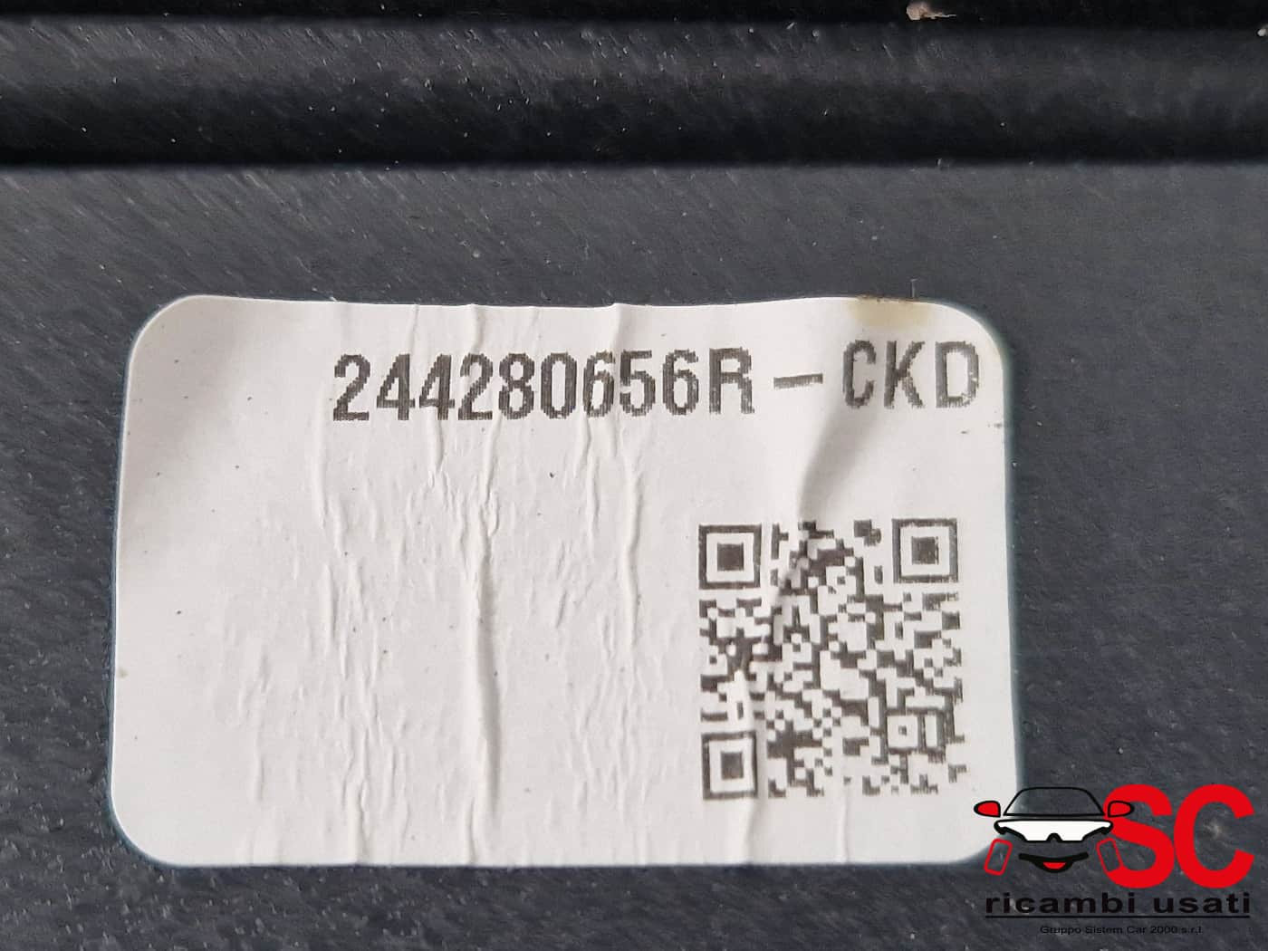 244280656R ALLOGGIO BATTERIA DACIA Jogger Serie benzina